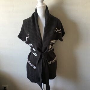 Romeo and Juliet Couture short sleeve tie cardigan